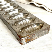 Antique German chocolate mold Laurosch may beetle 1930s-Sweet Antik
