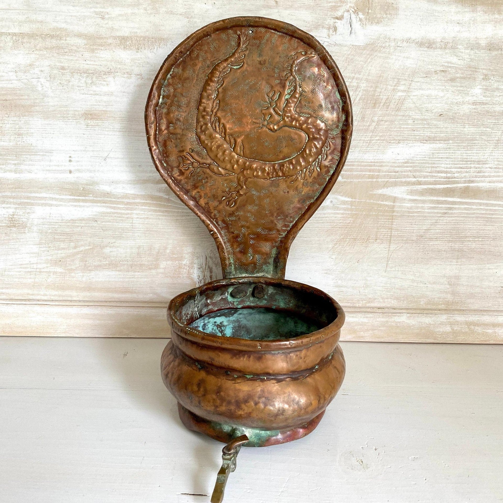 Antique aquamanile church wash basin hammered copper wash basin 18th century-Sweet Antik
