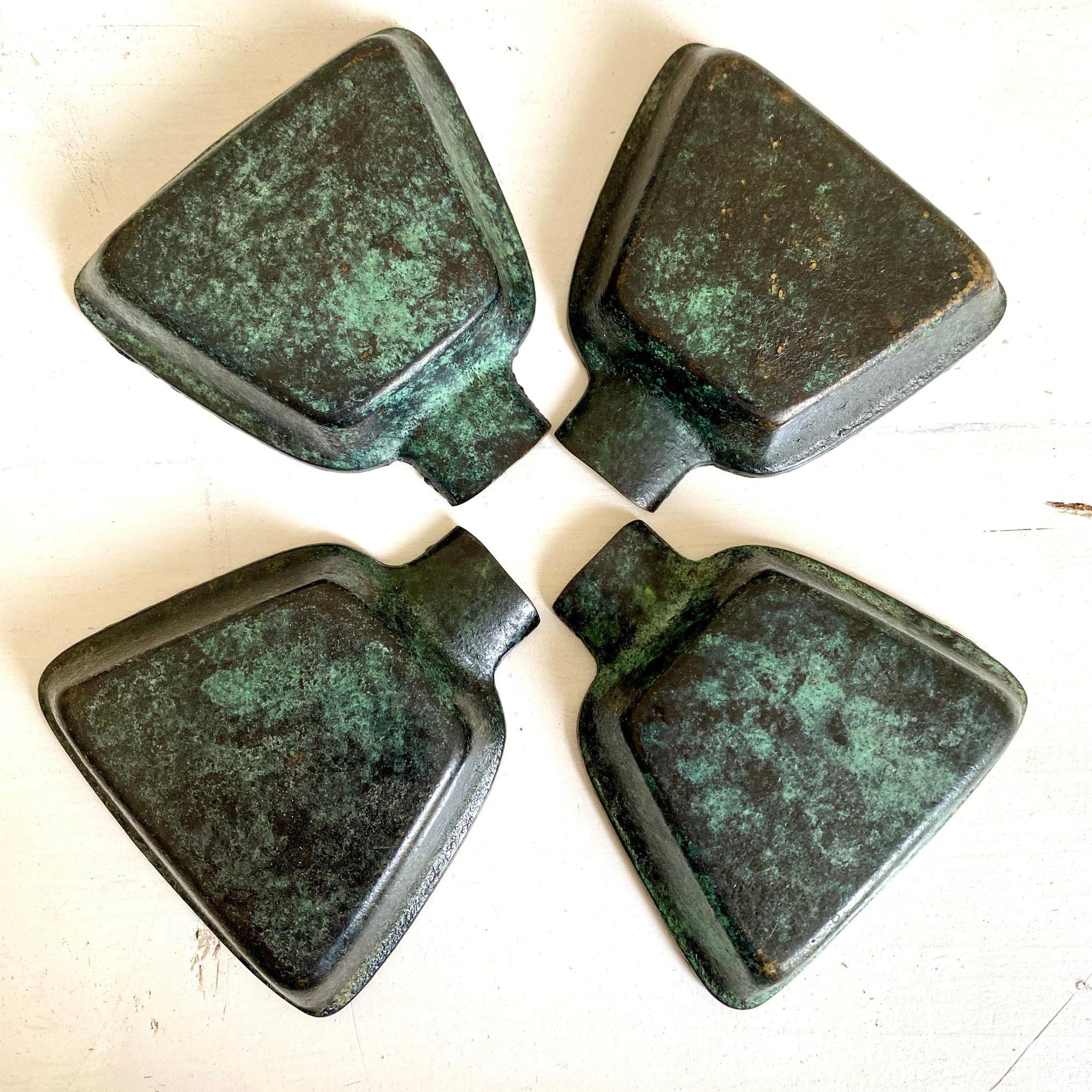 Mid-century stacking ashtray set verdigris brass 50s-Sweet Antik