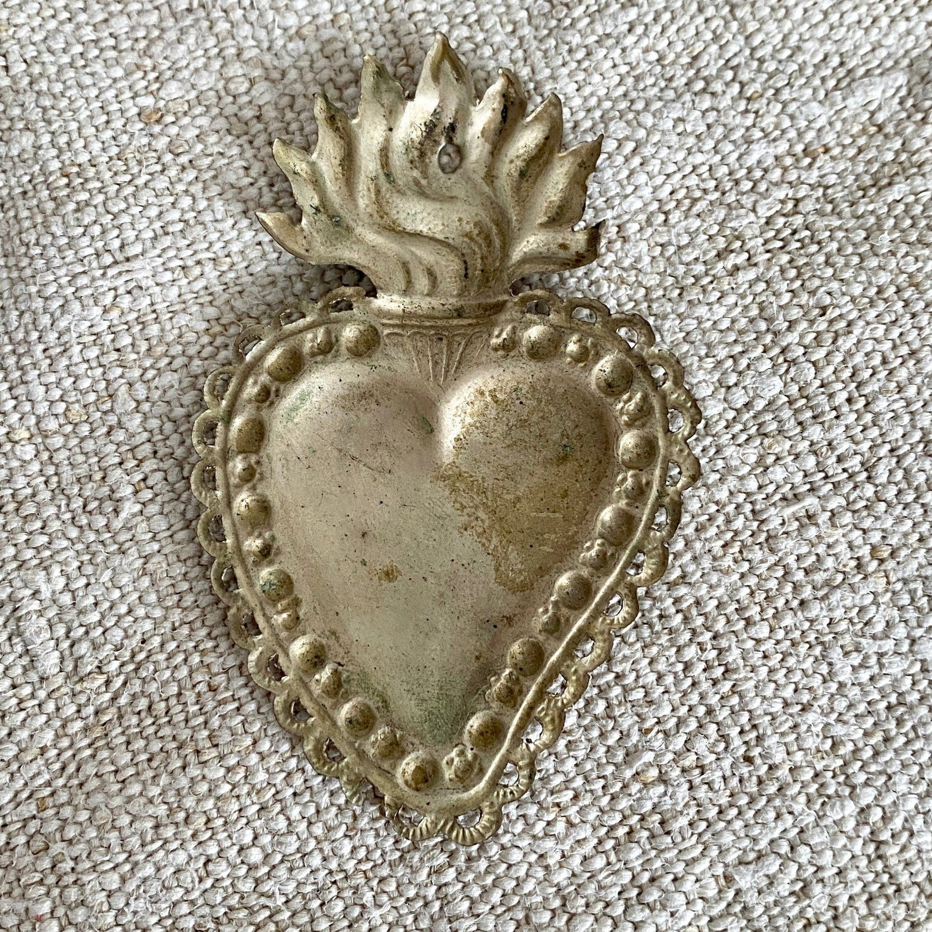 Antique Italian Ex Voto flaming heart silverplate | 0886-vintage-Ex Voto-Sweet Antik