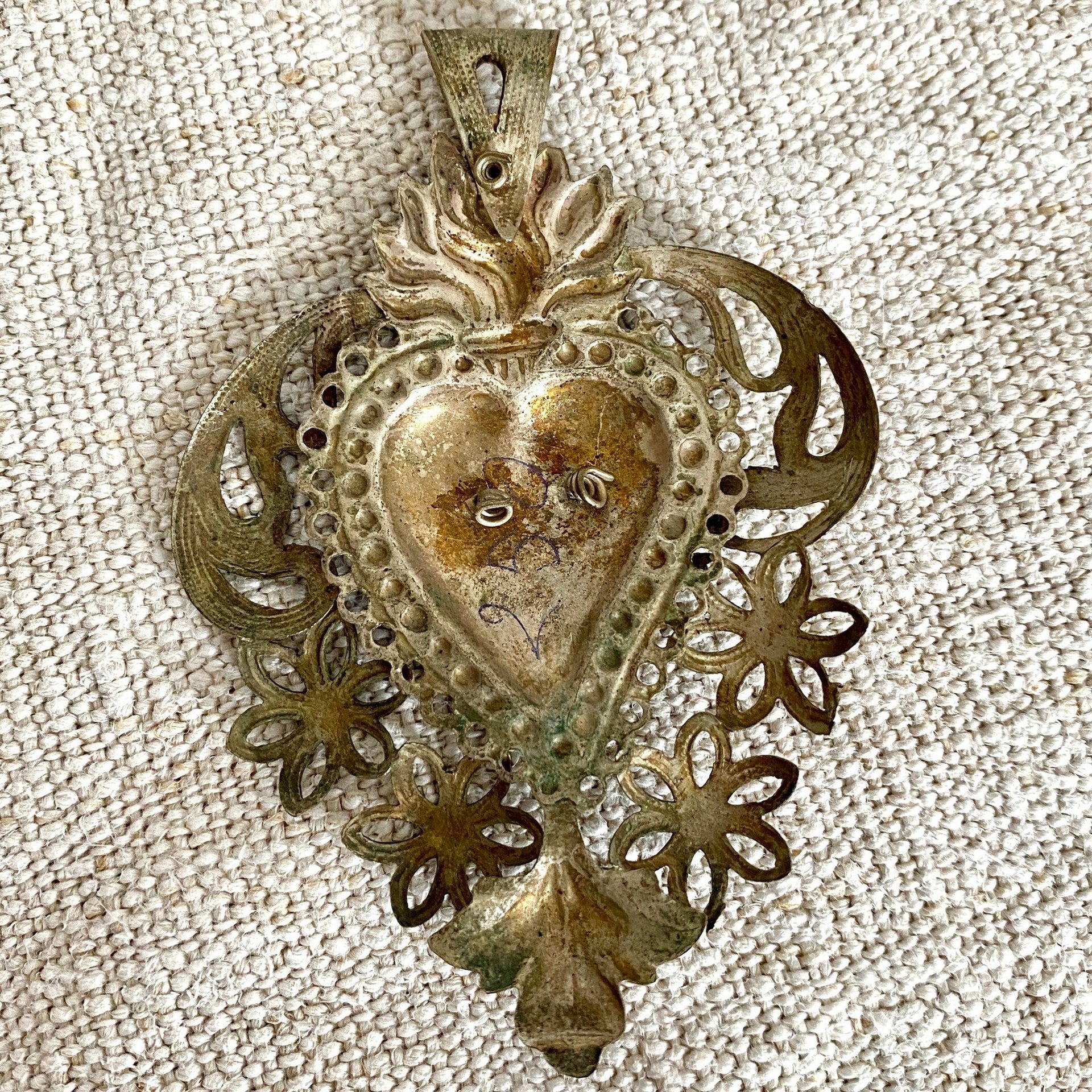 Antique Italian Ex Voto silverplate sacred heart |0883-vintage-Ex Voto-Sweet Antik