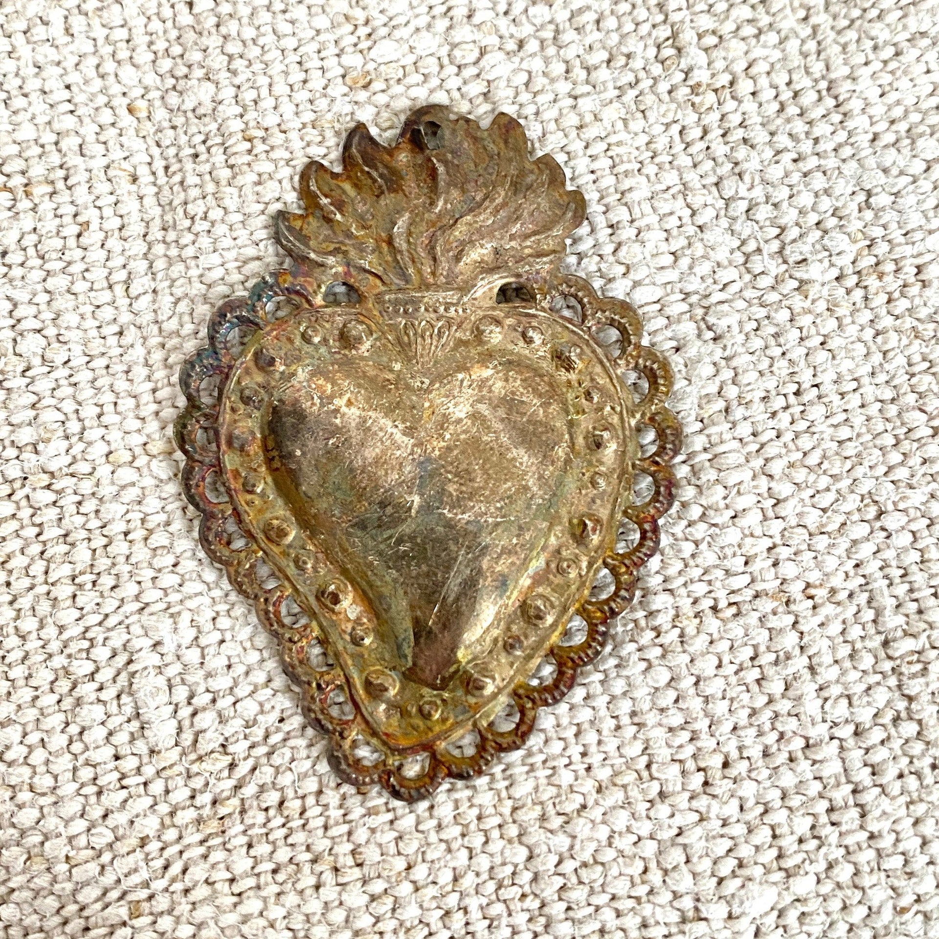 Antique small Ex Voto flaming heart silverplate | 0885-vintage-Ex Voto-Sweet Antik