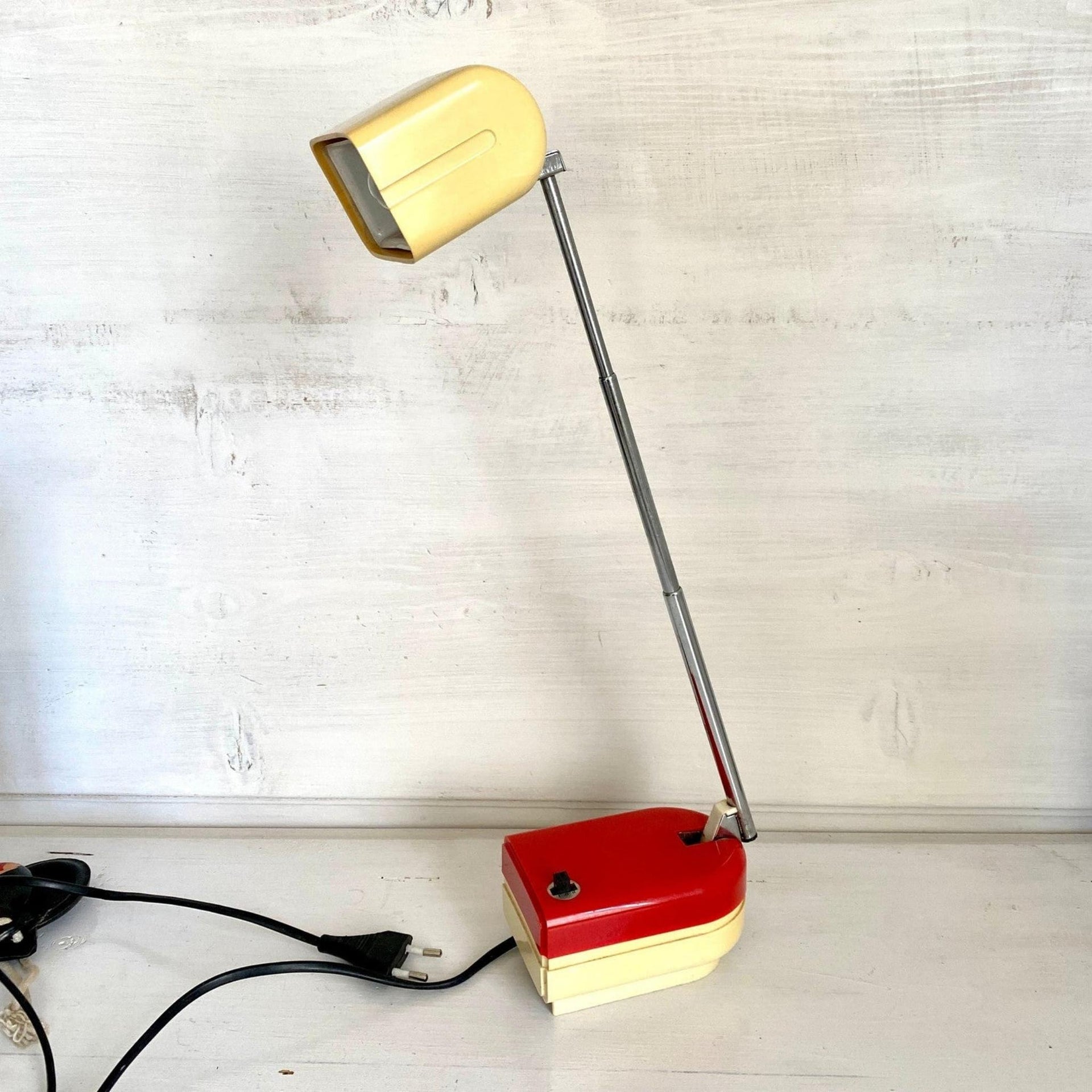 70er Teleskoplampe Tischlampe klappbare Lampe Fagerhult Stella Hongkong