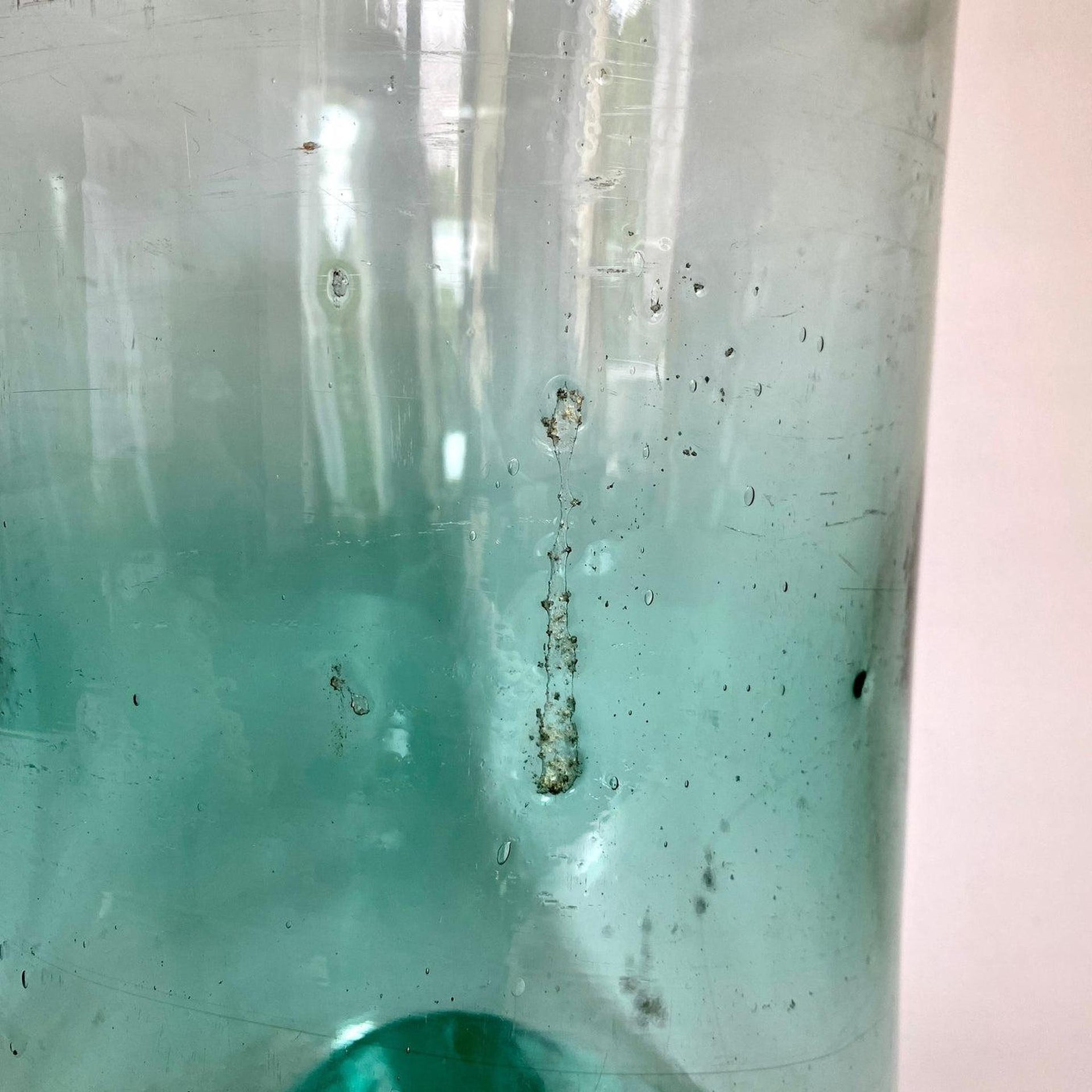Antike große Glas Flasche Abrissglas mundgeblasen, 19. Jh.