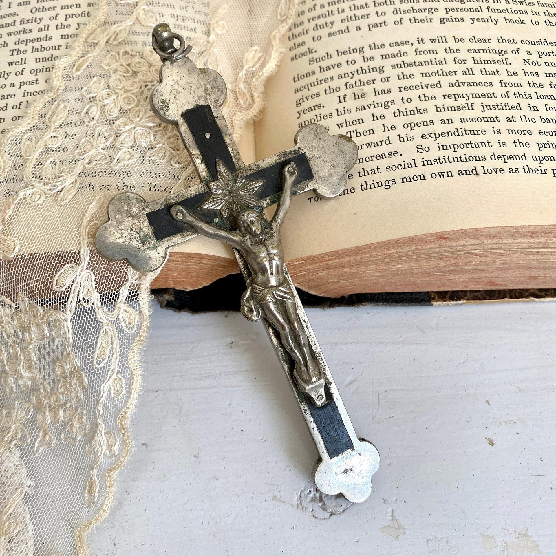 Brustkreuz Kreuz Antik Anhänger Kruzifix Metall Edelholz, um 1930