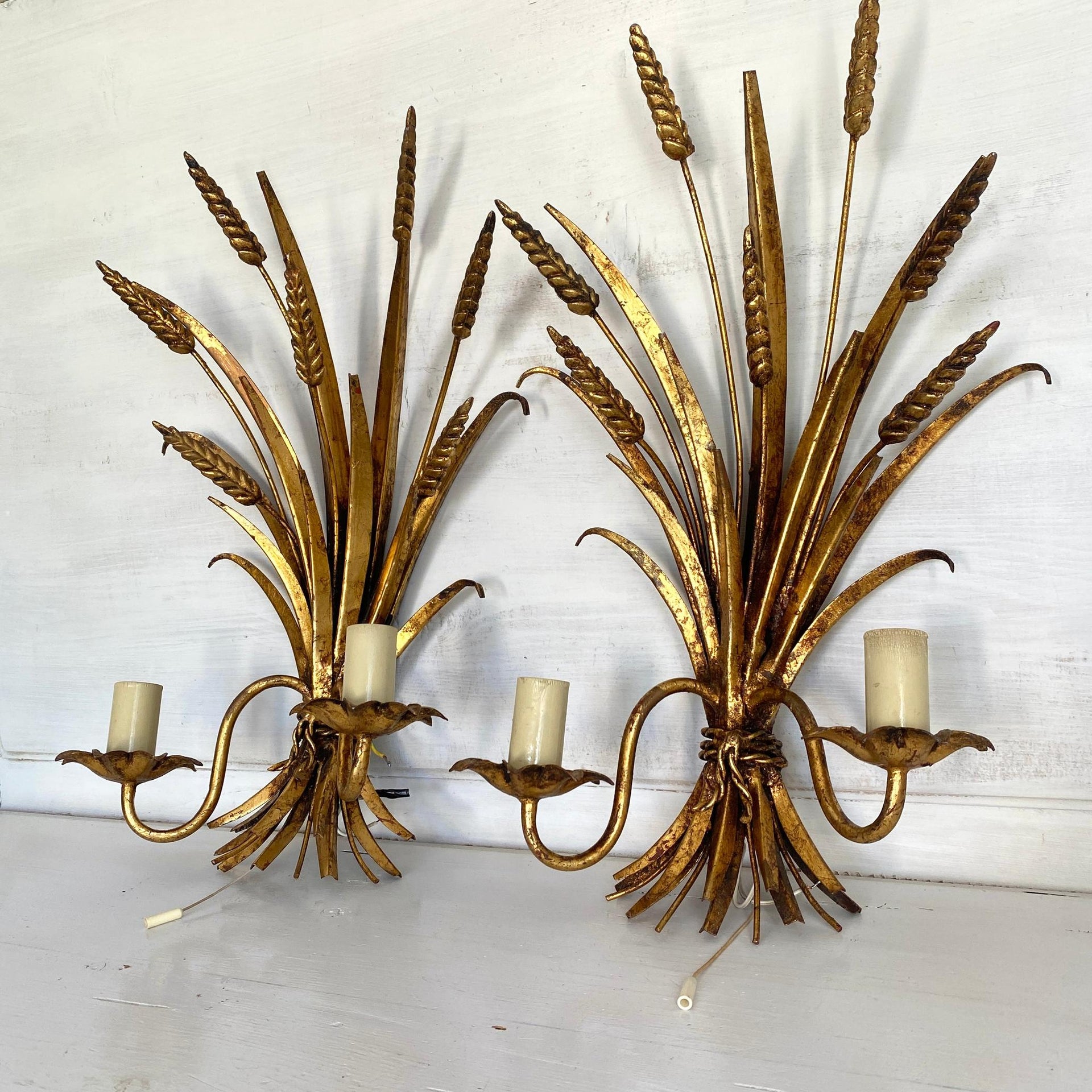 HANS KÖGL gilt tole wall lamps wheat sheaf pair bedside lights sconces with pull cord switch 1970s