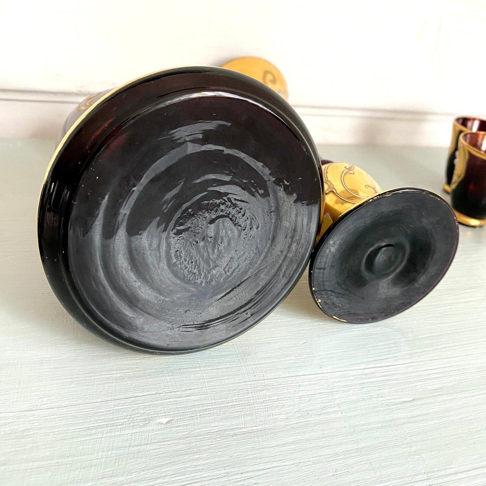 Likörset Murano Glas Tre Fuochi Rubinrot 24kt Gold Emaille Blumen 8-teilig Vintage 60er
