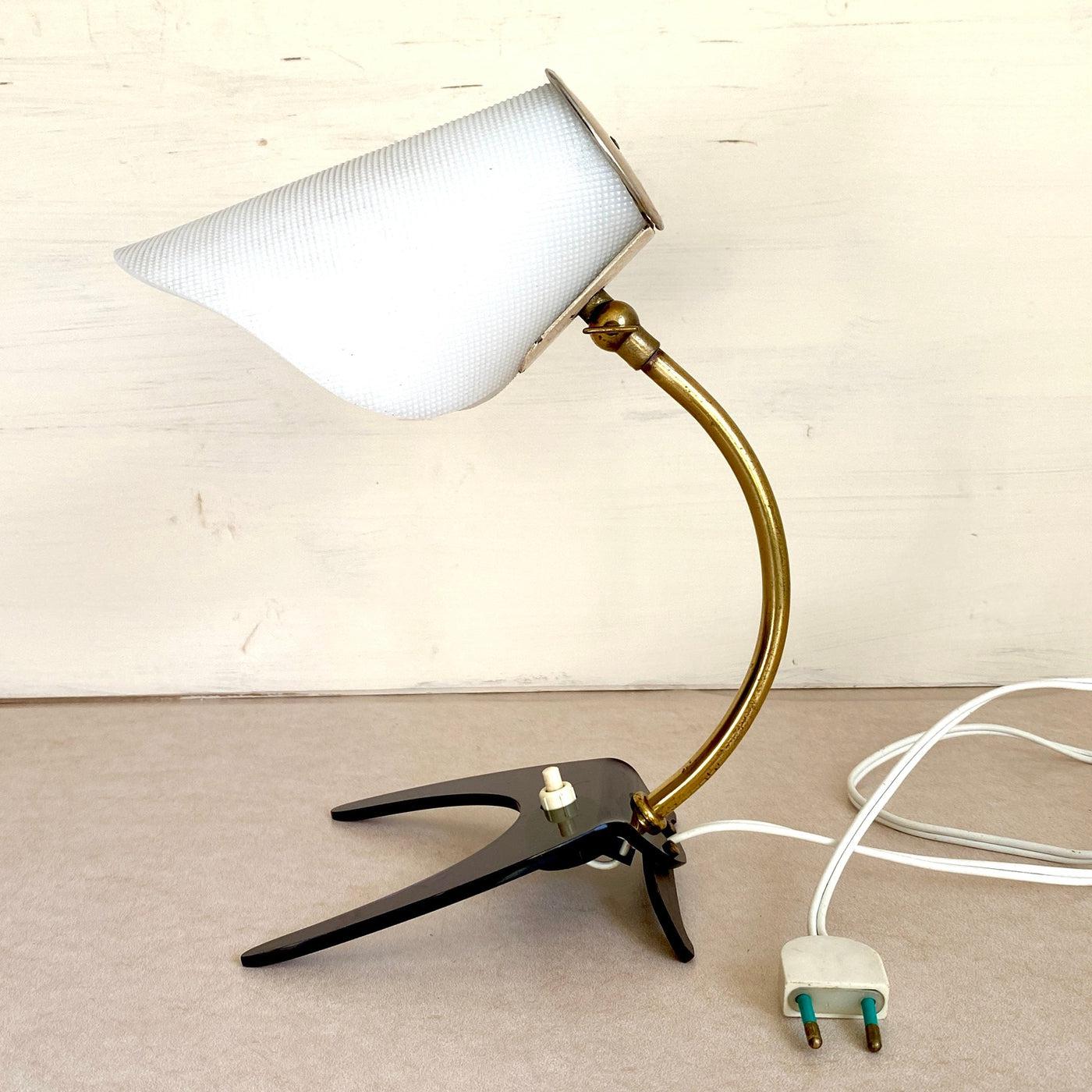 Mid-century lucite and brass table lamp, 1950s-Sweet Antik