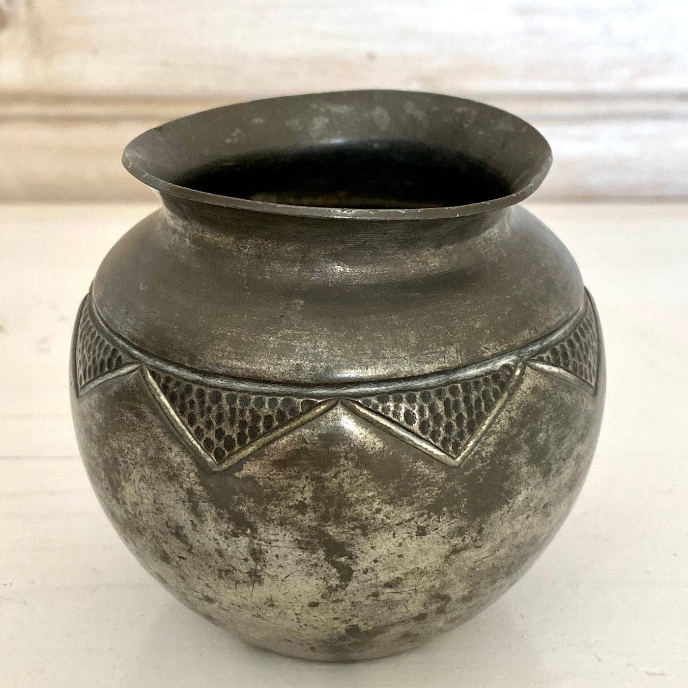 RENÉ DELAVAN Art Deco pewter vase, 1930s-Sweet Antik