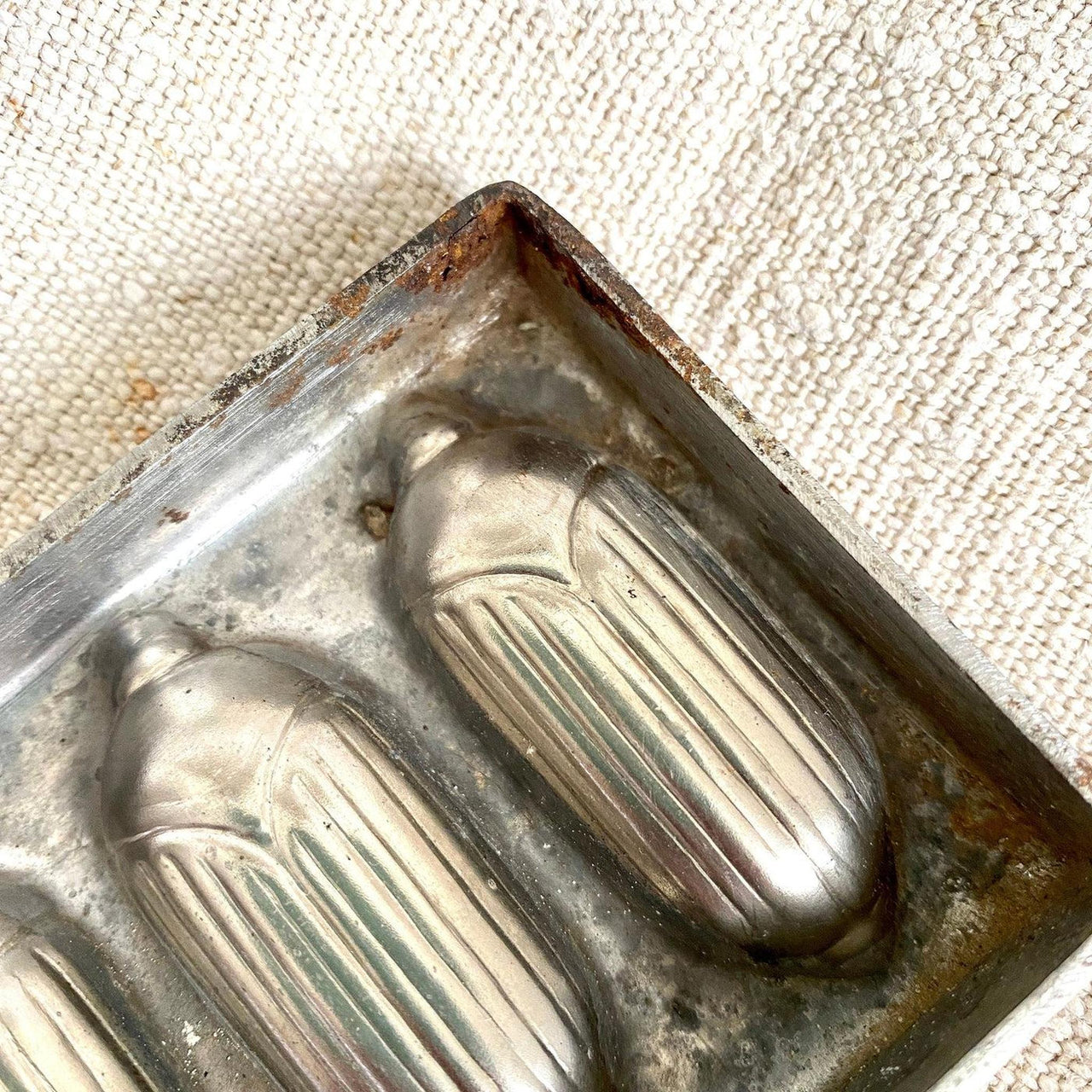 Schokoladenform Antik Pralinenform Laurosch Maikäfer, um 1930