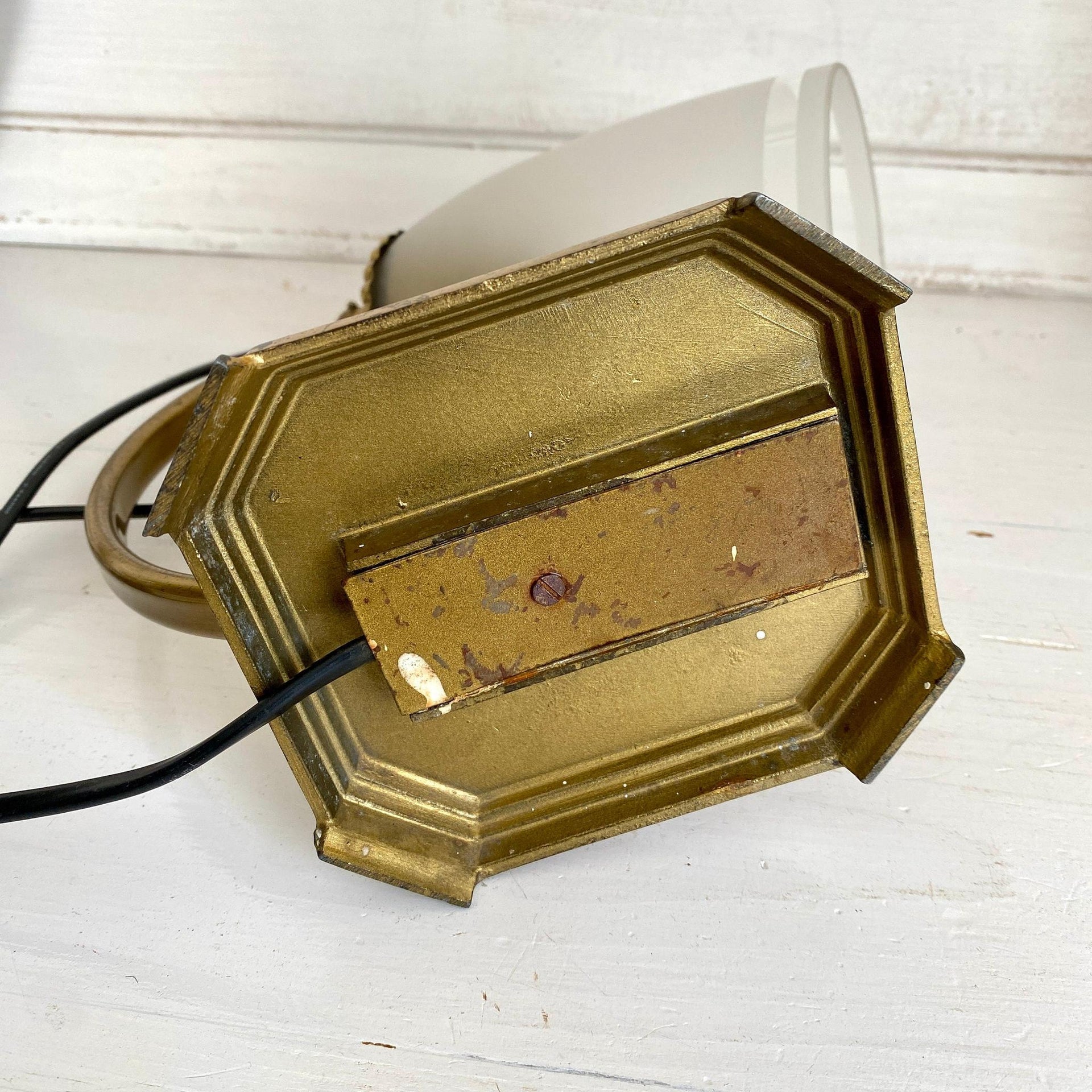 Vintage Nachttischlampe 50er Tischlampe Messing Milchglas