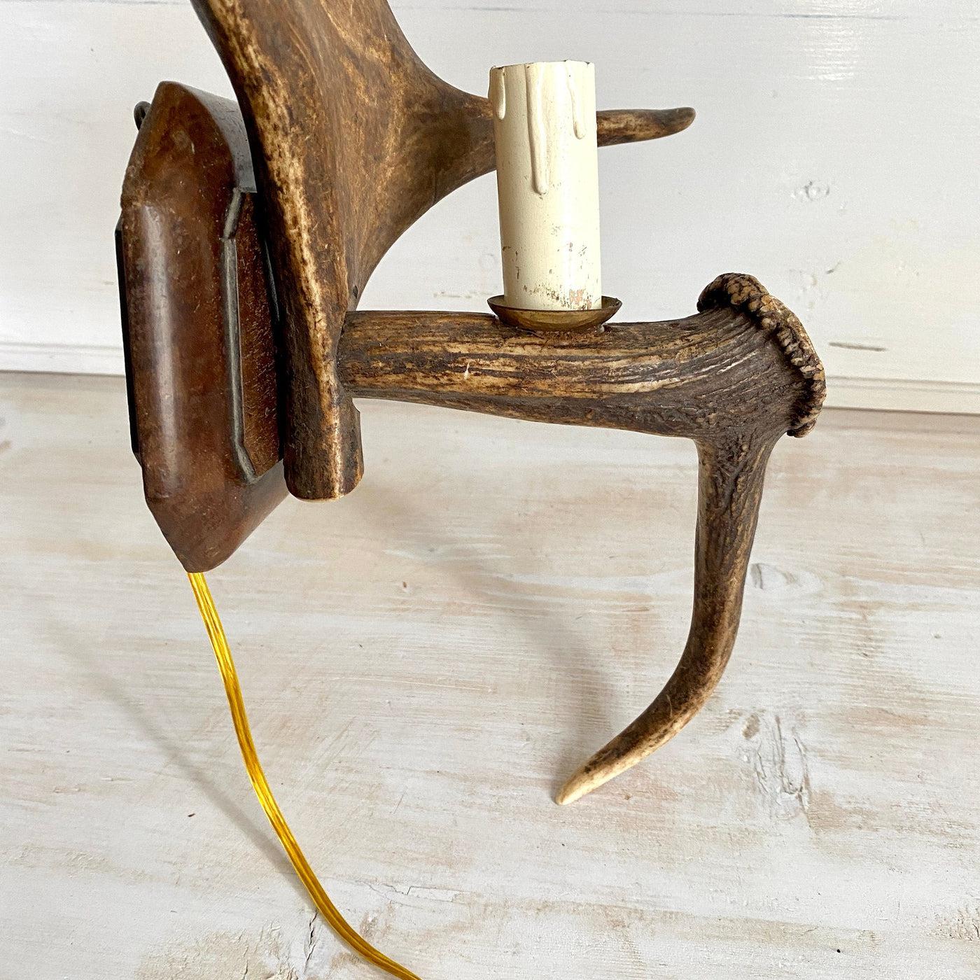 Vintage fallow deer antler sconce wall lamp-Sweet Antik