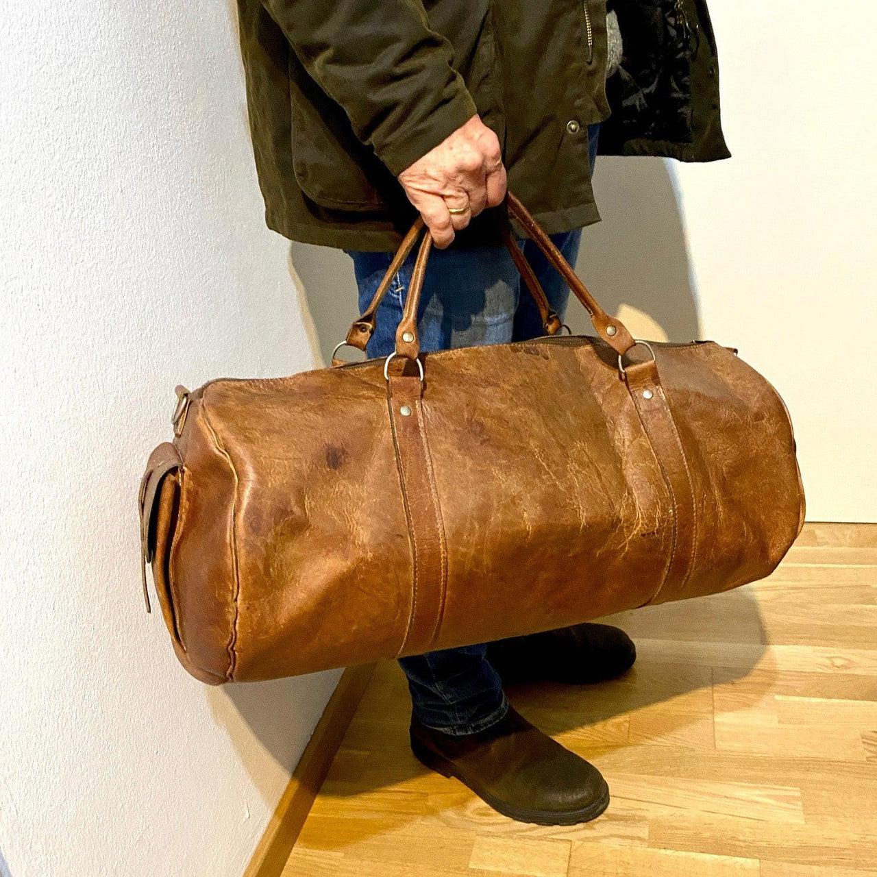 Vintage leather duffel bag, 60s-Sweet Antik