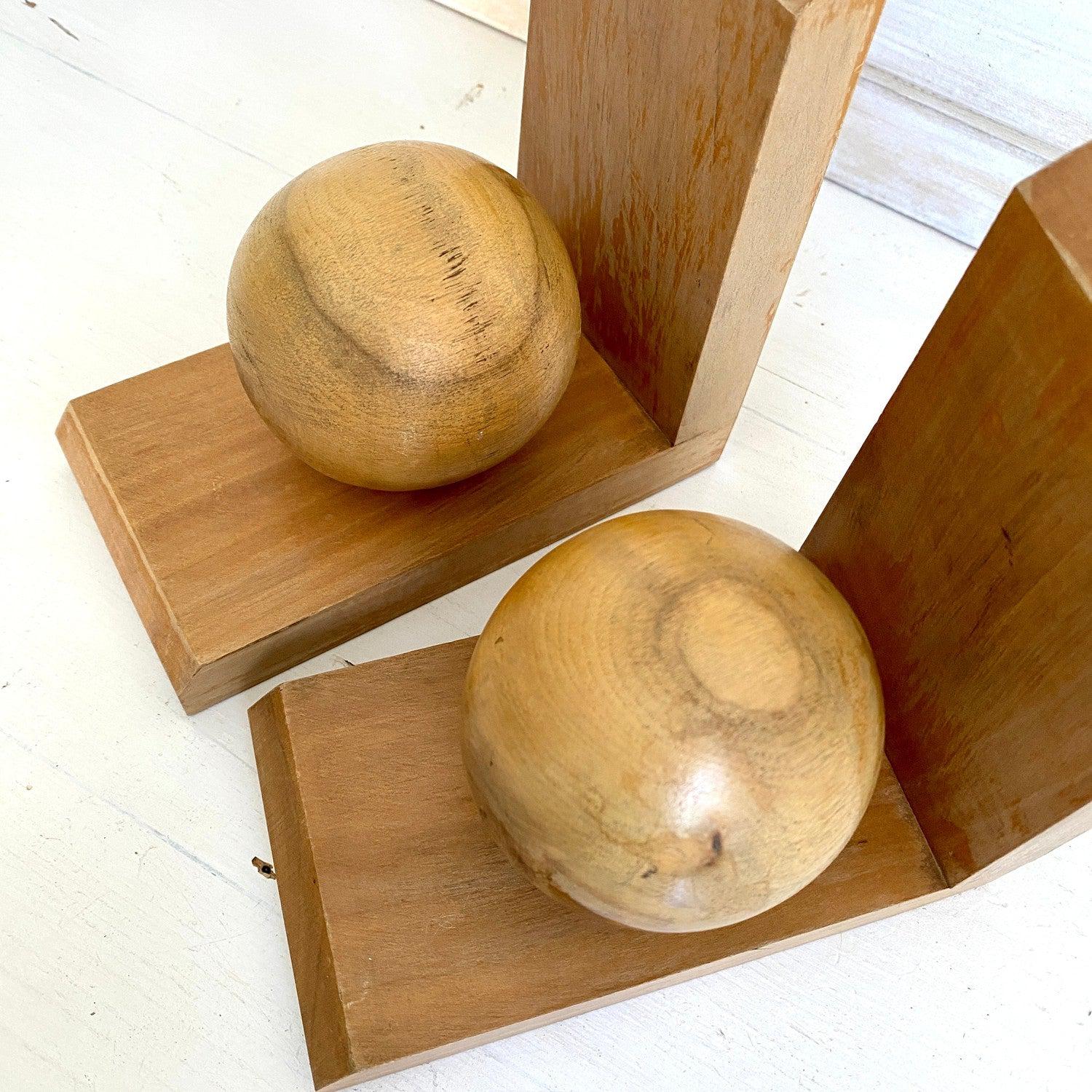 Vintage wooden sphere bookends 60s-Sweet Antik