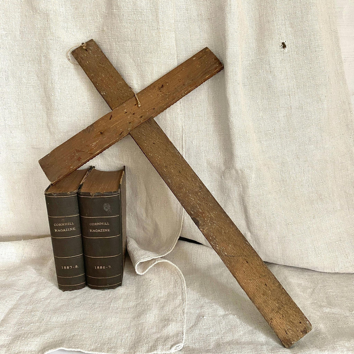 Wandkreuz Holz Antik Tramp Art Handarbeit datiert 1913