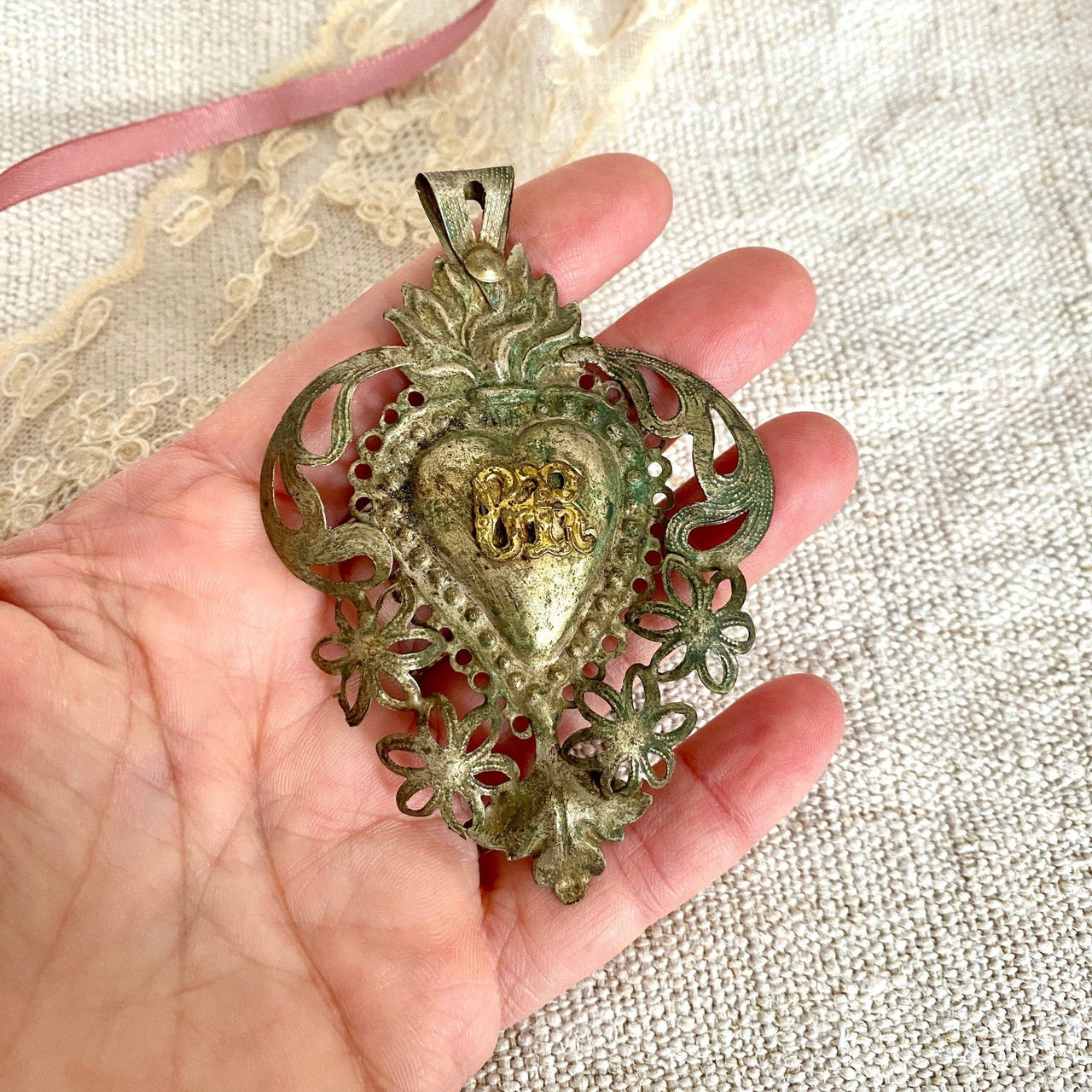 Antique Italian Ex Voto silverplate sacred heart |0883-vintage-Ex Voto-Sweet Antik