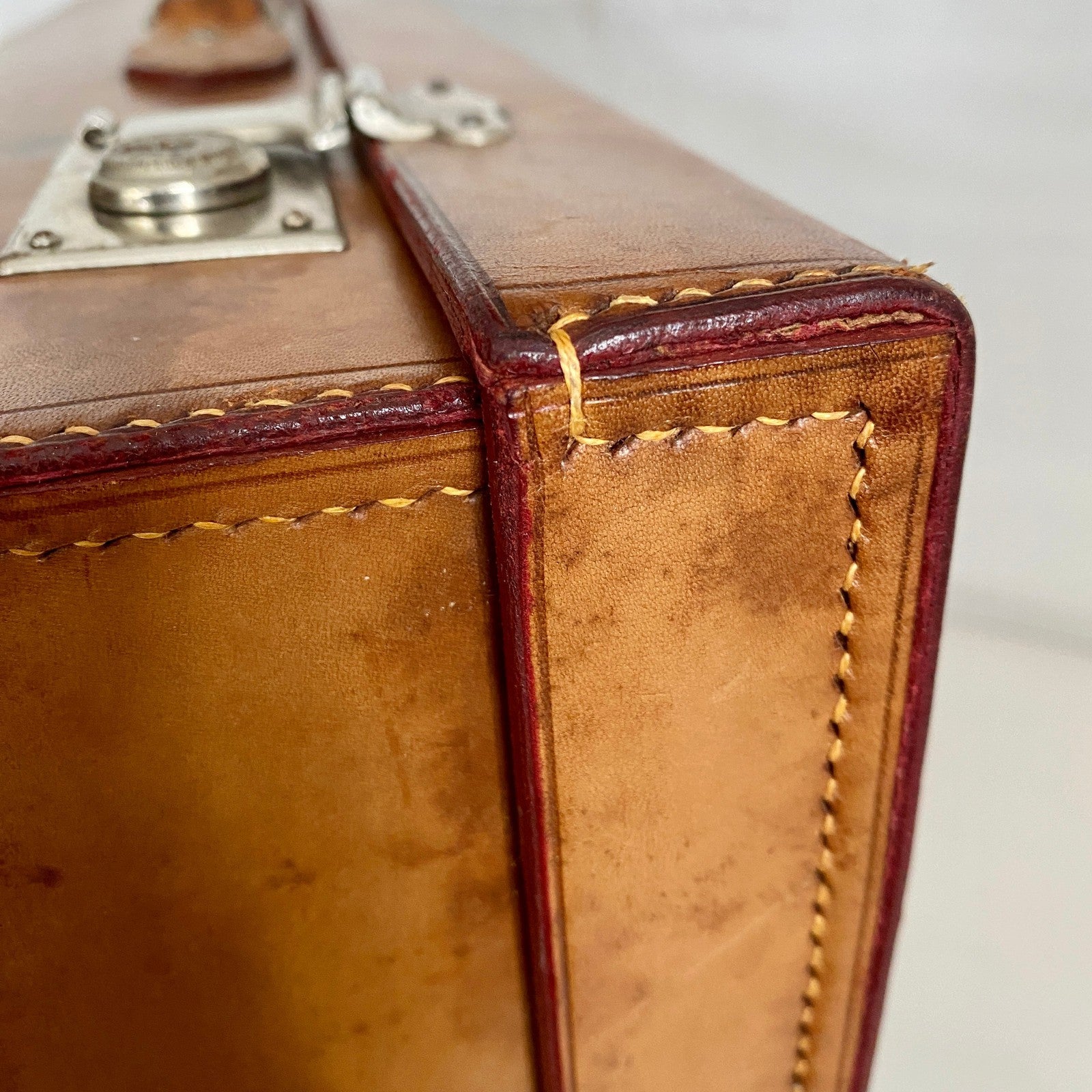 Antique leather suitcase, 1930s-Sweet Antik