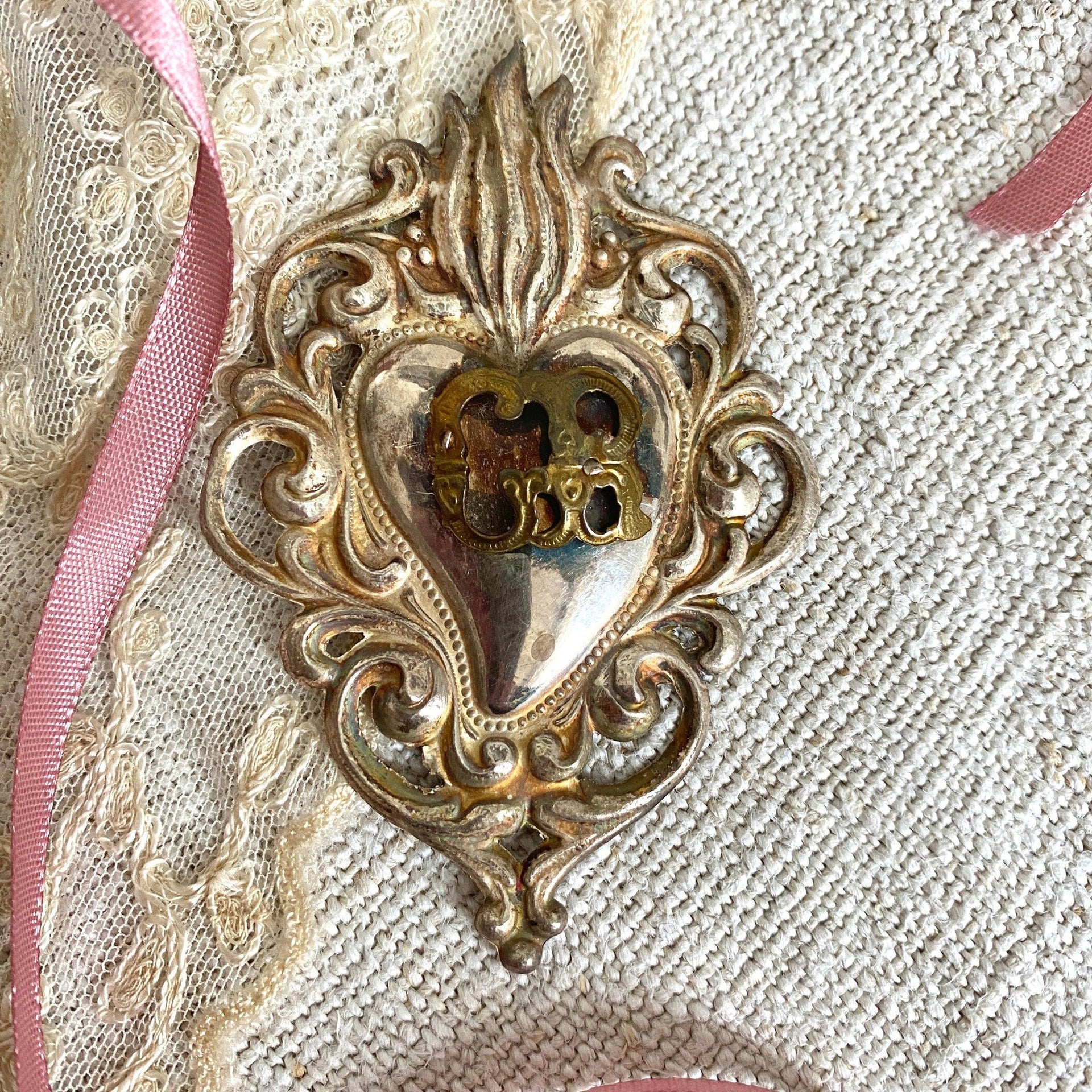 Antique sacred heart Ex Voto silver plated | 0889-vintage-Ex Voto-Sweet Antik