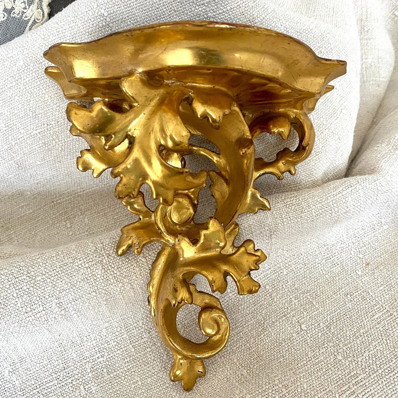 sweetantik-Antique Florentine rococo wall shelf carved gilt wood-Sweet Antik