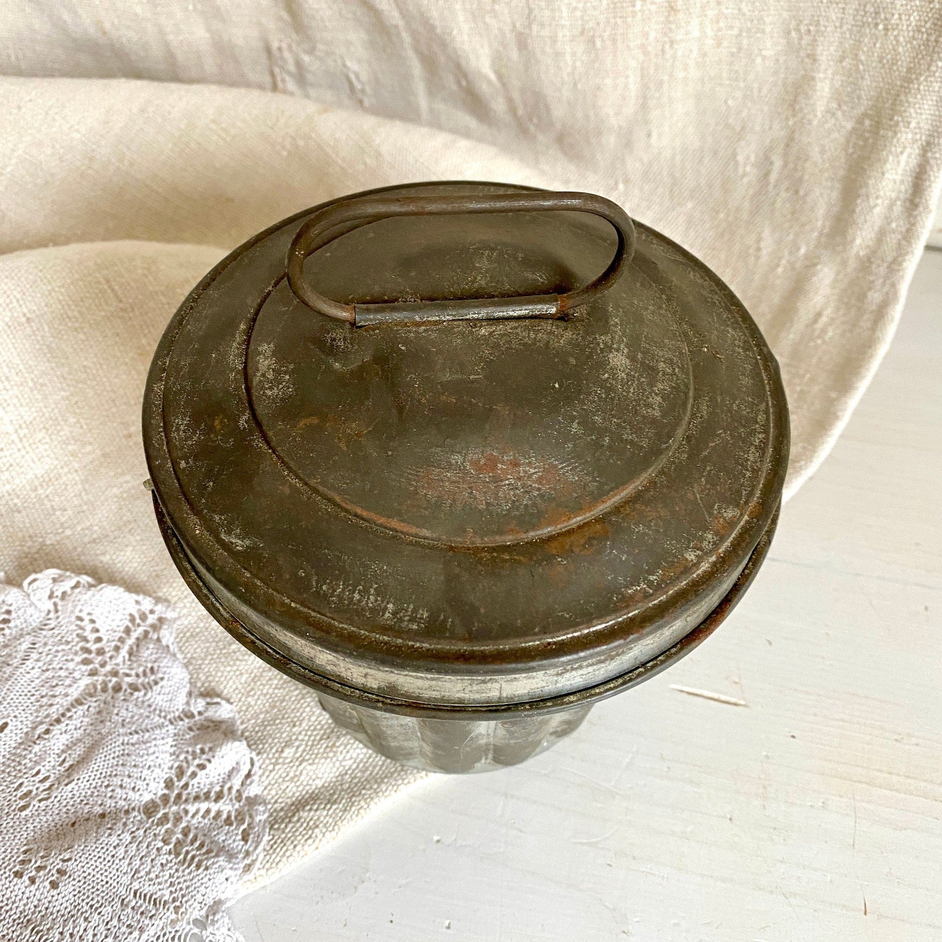 vintage-Antique pudding tin mold with lid 1900s Victorian kitchen decor-Sweet Antik