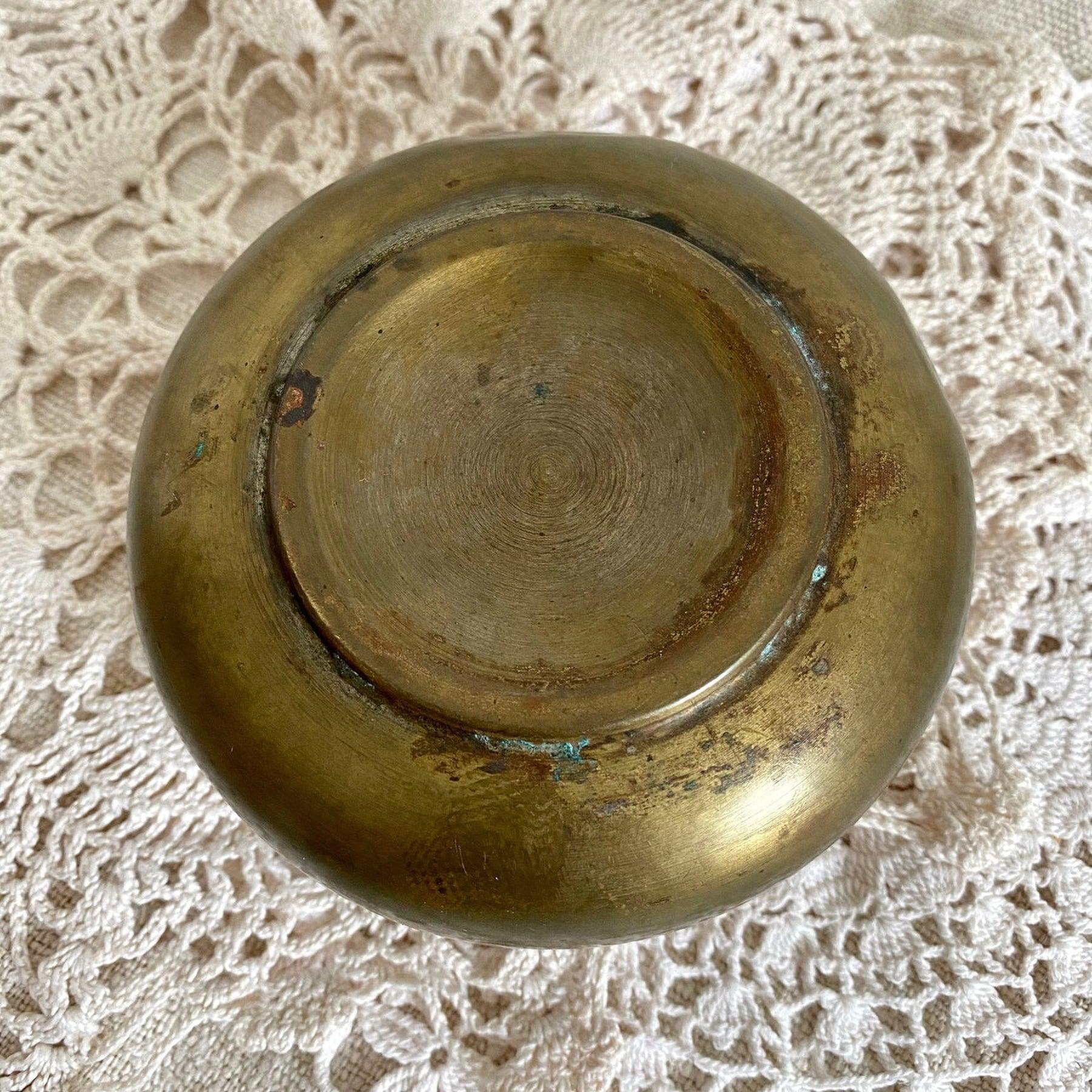 Antique brass trinket box / powder box, Art Nouveau, 1900s-vintage brass box-SweetAntik