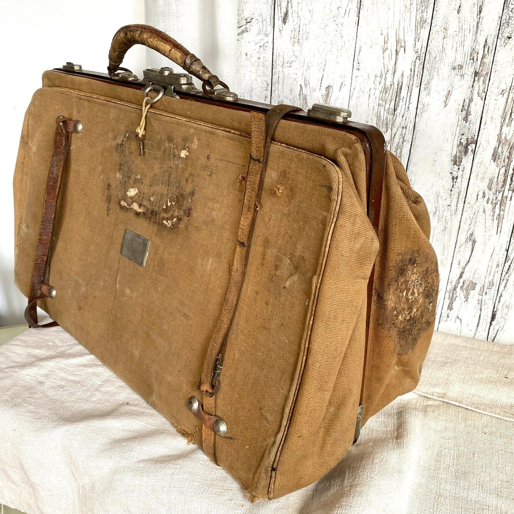 Gladstone suitcase store