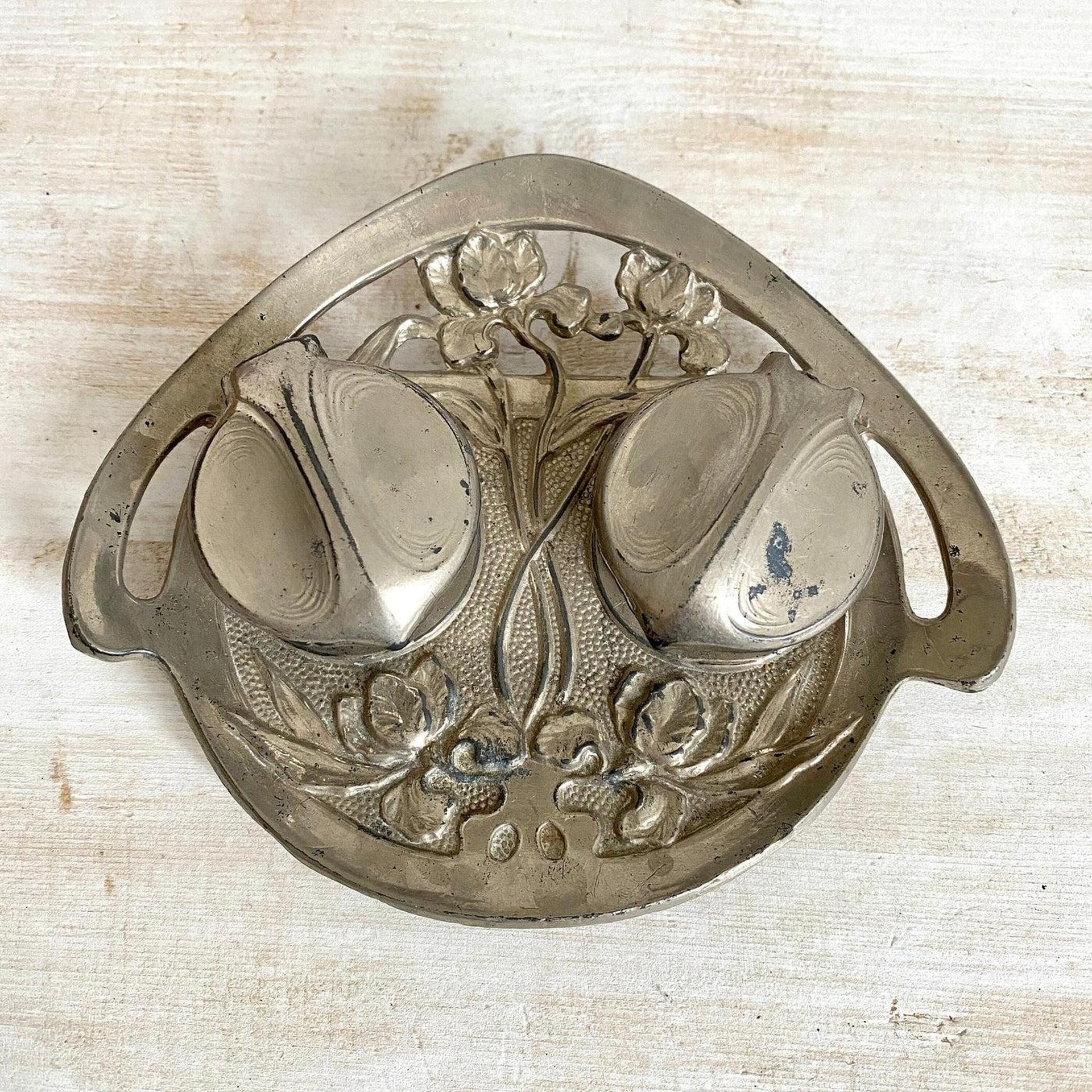 Jugendstil Tintenfass Zinn Tinte Füller Iris-Motiv um 1910 Antik