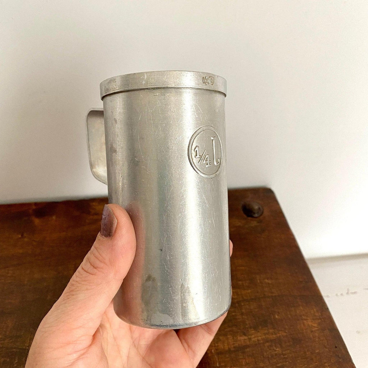 Messbecher aus Aluminium 1/4 Liter, Vintage 40er Jahre