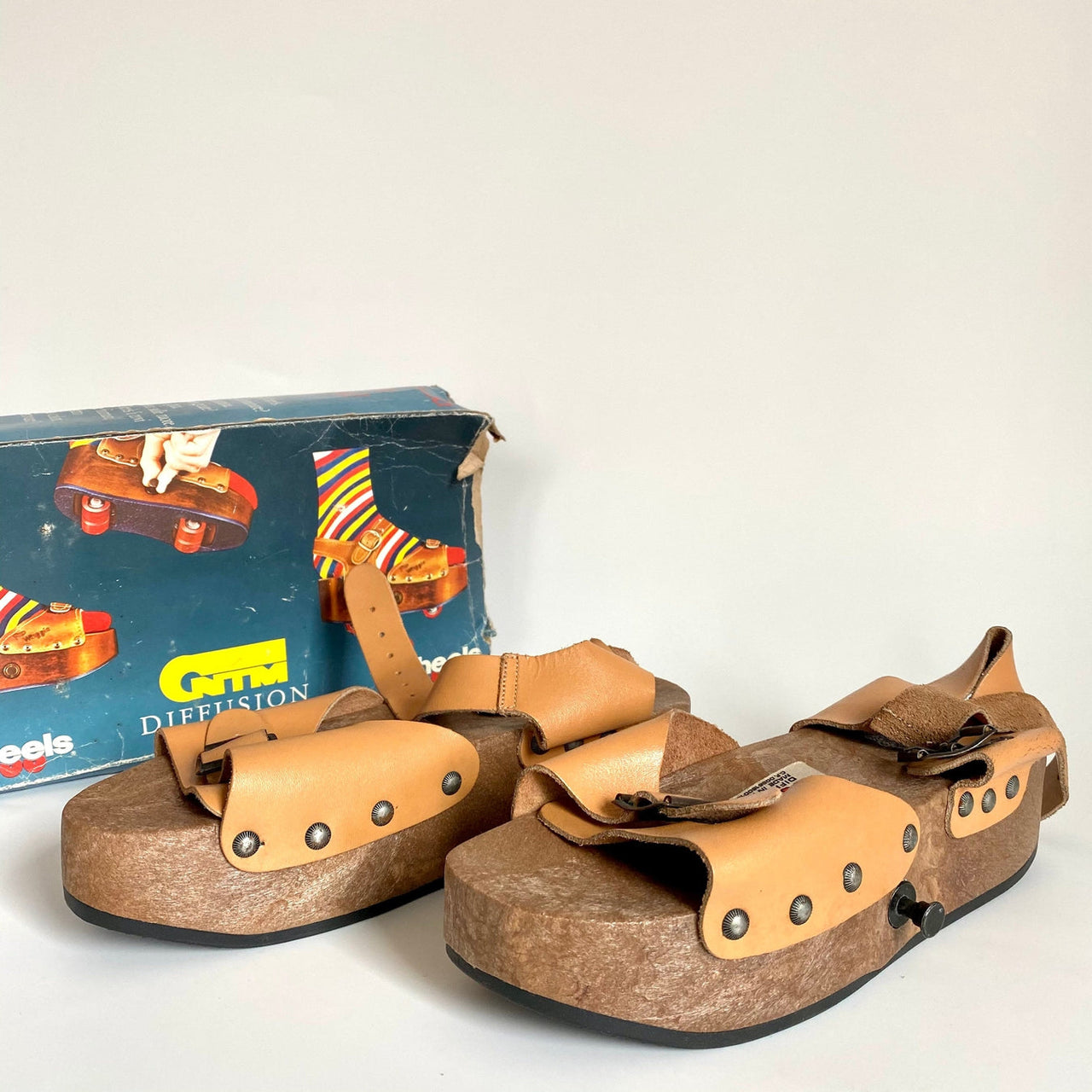 Pop out skates, leather platform sandals with wheels, size 9, 1970s-vintage-toys-SweetAntik