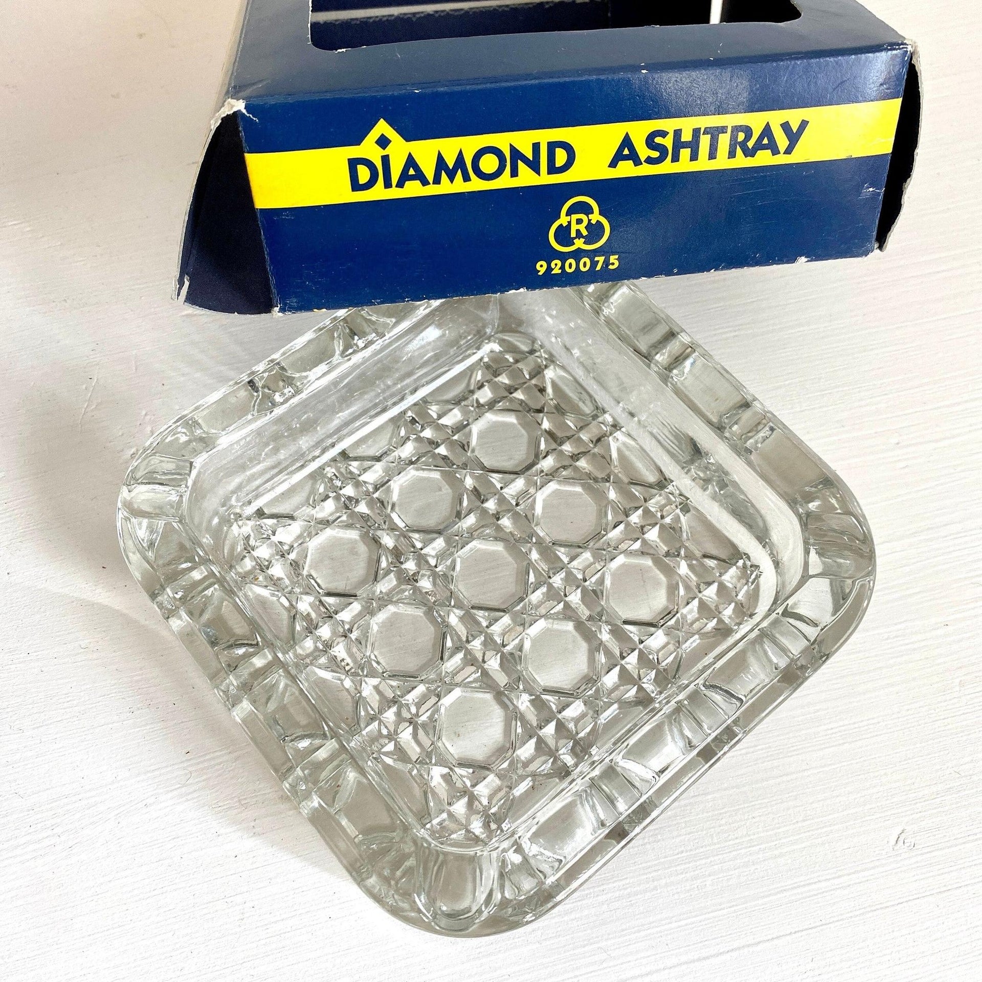 Vintage clear glass ashtray 1970s Italy, boxed-Sweet Antik