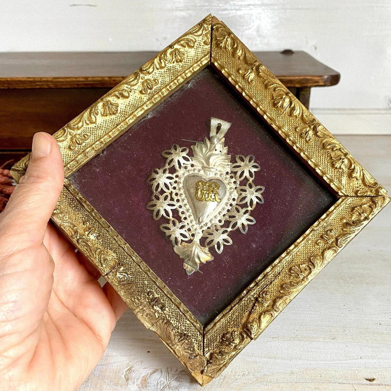 Votivgabe Ex Voto Herz mit Holzrahmen Wandbehang 30er Jahre