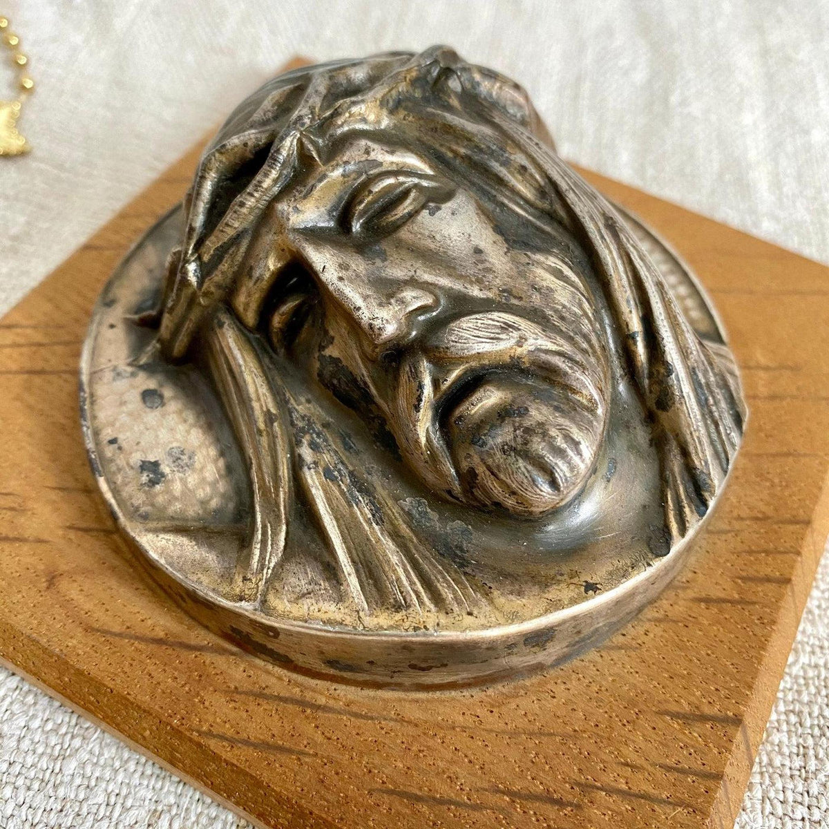 Wandfigur Jesus Antlitz versilbert Gesicht Wandbehang 30er Jahre