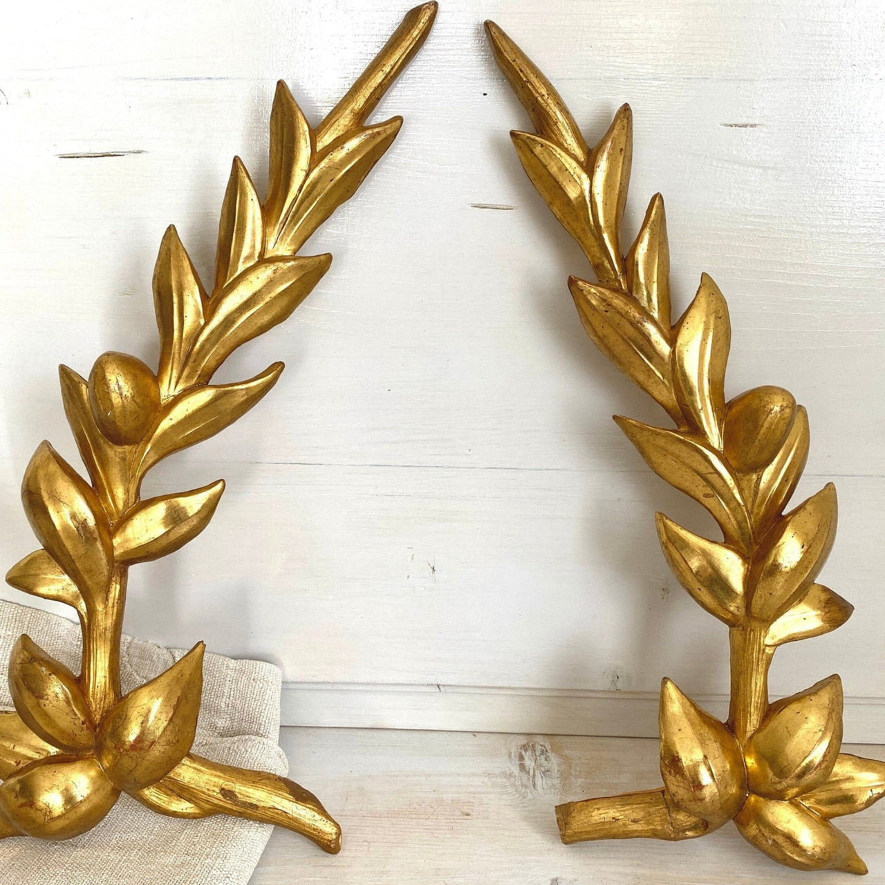 Antique gilt wood ornaments laurel wreath, 1800s, SweetAntik