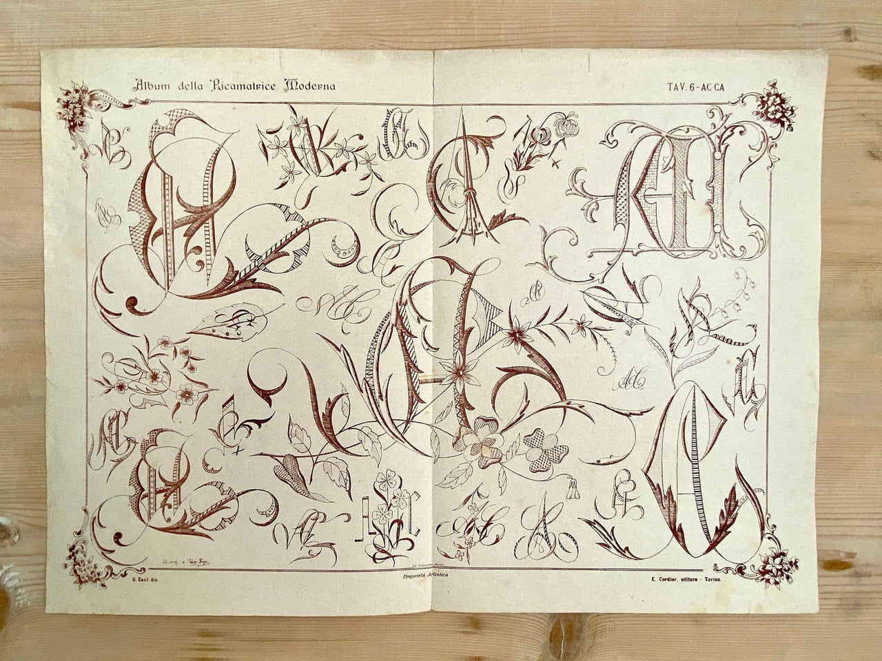 Antique pattern for embroidery monogram "AC " from "La ricamatrice moderna" - 1910s-vintage-initials pattern-SweetAntik