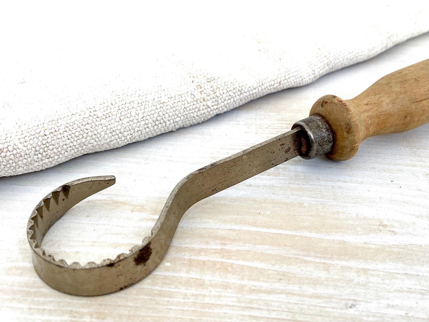 vintage Antique butter curler with wooden handle, 1930s - Sweet Antik