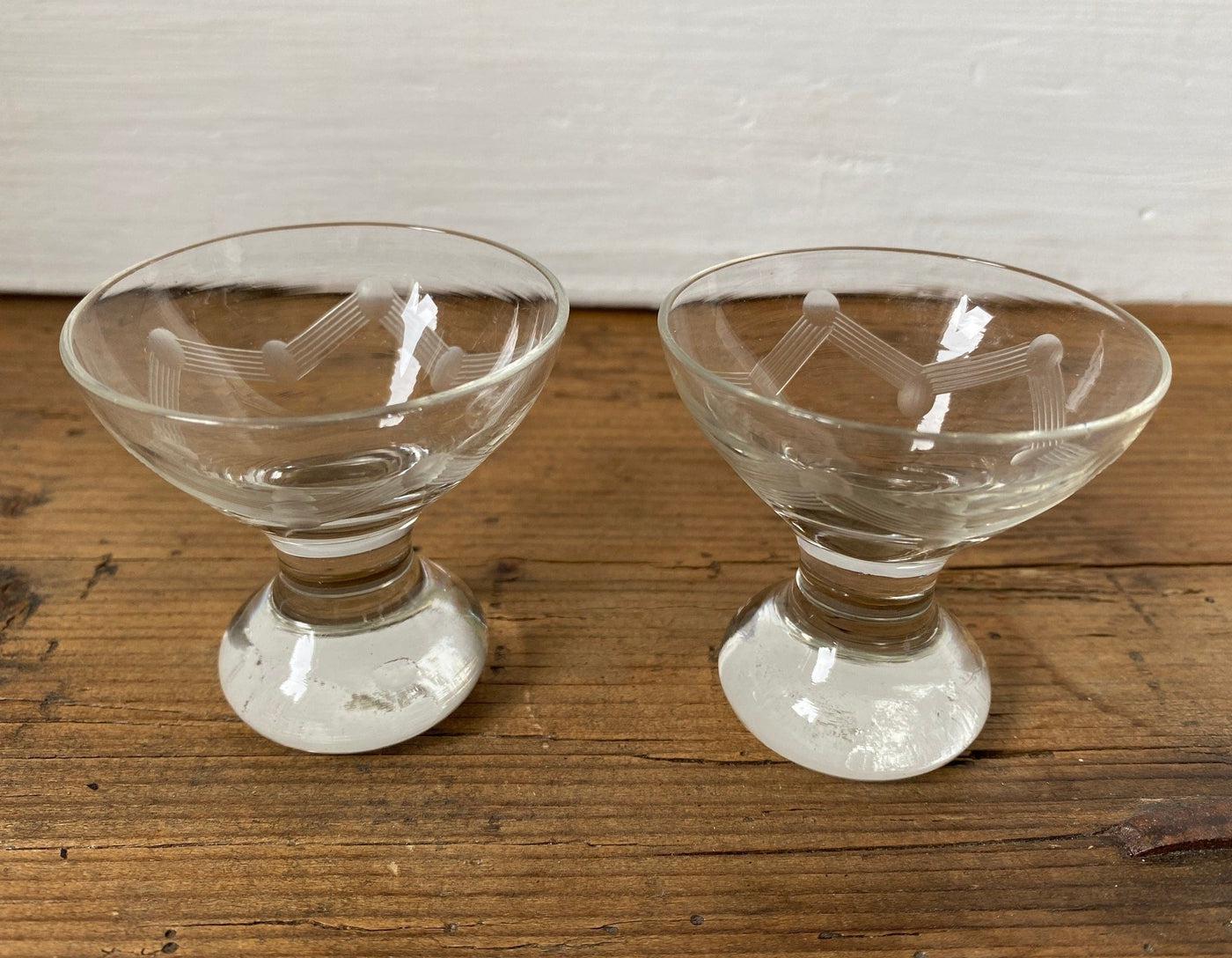 vintage Art Deco shot glasses etched liquor glasses, 1920s - Sweet Antik