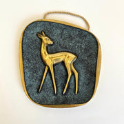 vintage-Mid-century brass wall plaque deer fawn 50s-Sweet Antik