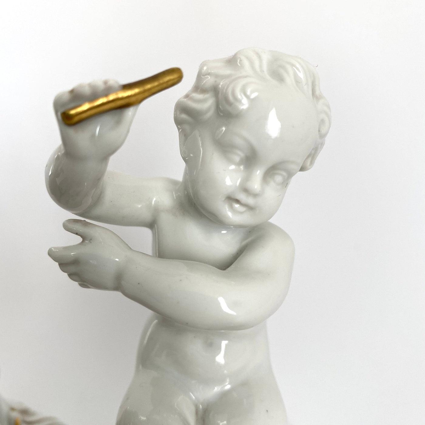 5 Putti Musiciens En Porcelaine De Vienne XIXème 5 Putti Musiciens En Porcelaine De Vienne XIXème