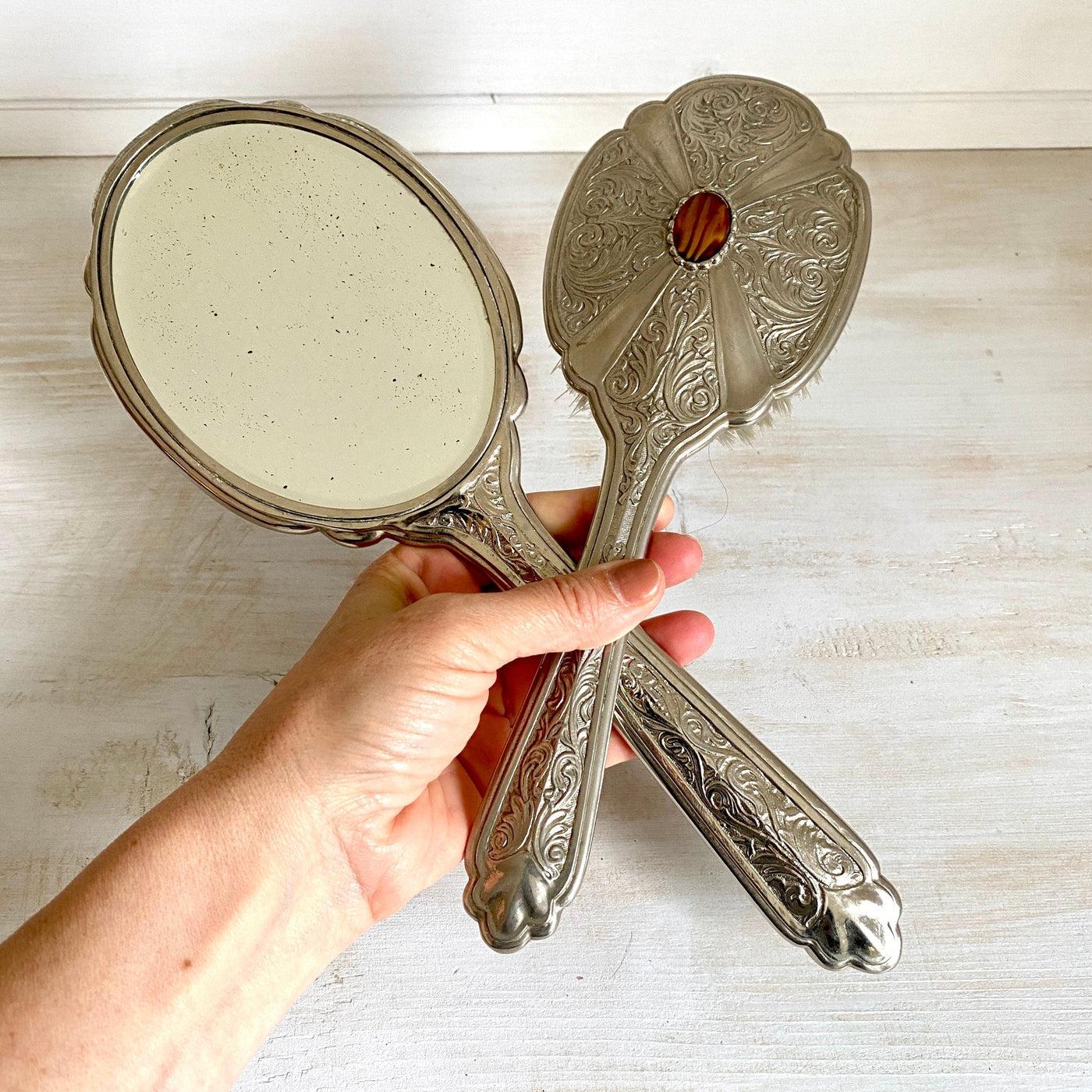 vintage Vintage hand mirror and brush set, 1960s - Sweet Antik